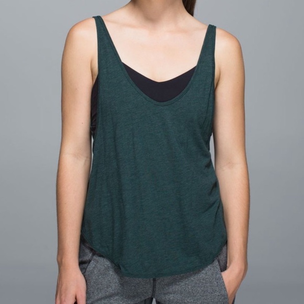 Women’s 2 Lululemon Built in Bra Twist & Turn Tank Heathered Fuel Green / Black
